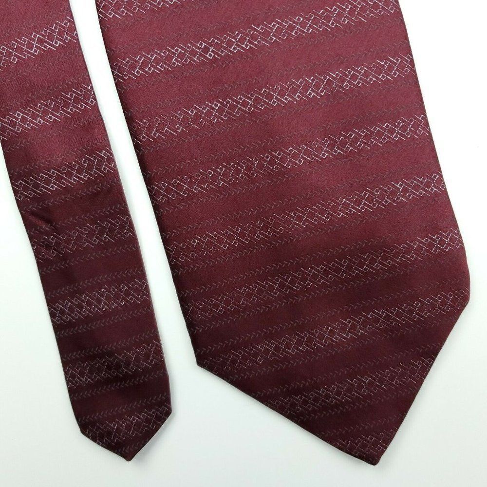 Savile Row Red Silk Tie Italy USA 56.5 3 5/8‎